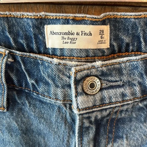 Abercrombie & Fitch baggy low rise jean 28/6s denim casual relaxed wide bootcut - Picture 2 of 6